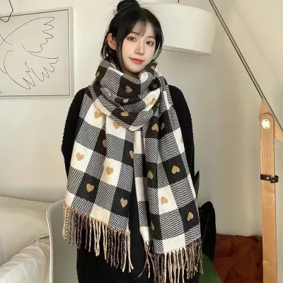 Winter Heart-Patterned Scarf Shawl